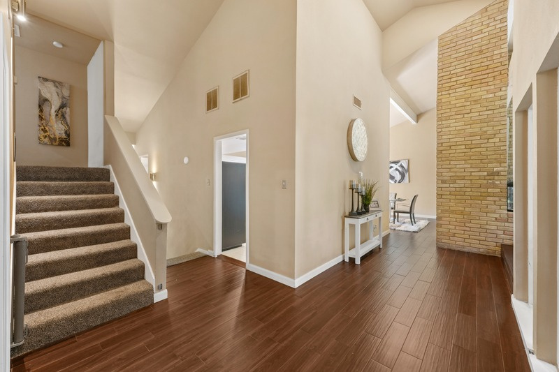 Vi'Lou staged sitting area styled for buyers