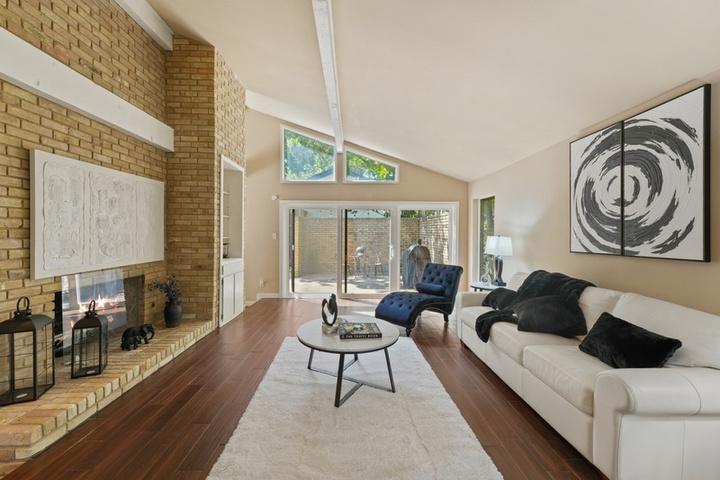 Vi'Lou staged living area photographed for listing